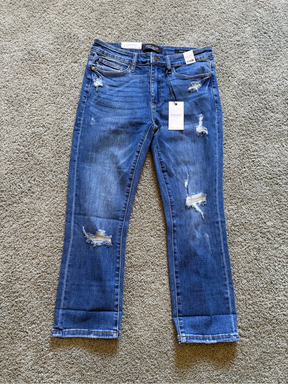 Judy Blue Mid Rise Distressed Capri Fit Jeans Womens Size 9/29 JB78100 NWT